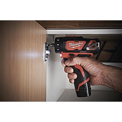 Дриль-шурупокрут акумуляторний MILWAUKEE, M12 BDDXKIT-202C